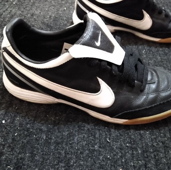Nike Tempo Men's Size 9US - Picture 2 of 9